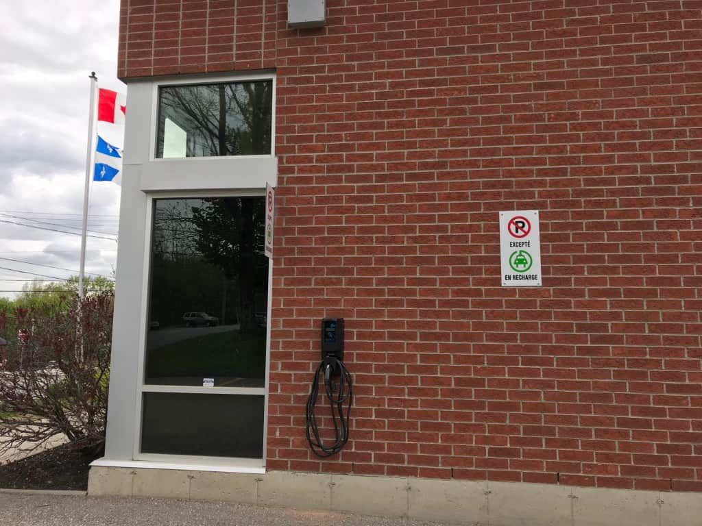 borne de recharge hôtel de ville east angus